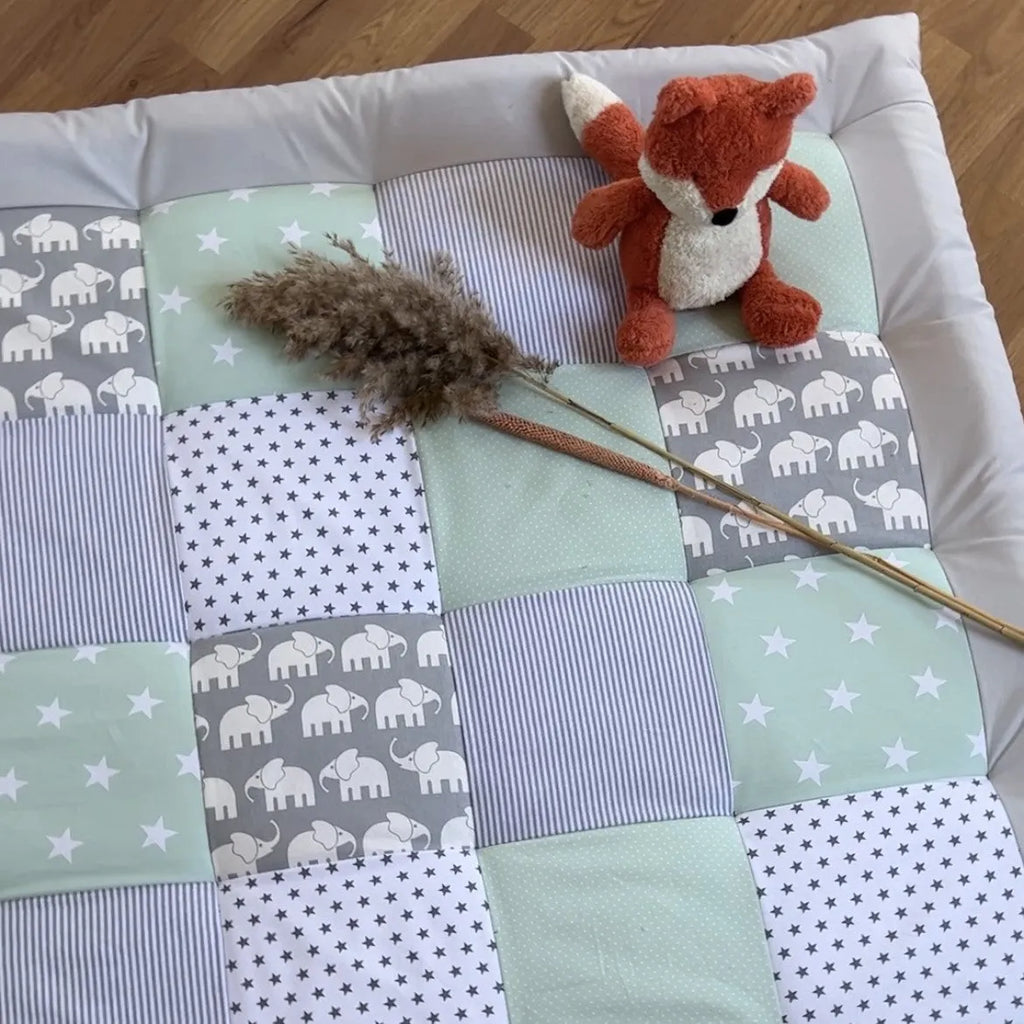 Nähpaket * Krabbeldecke* Patchwork * Elefant Mint Grau-stoffwerk-siegen
