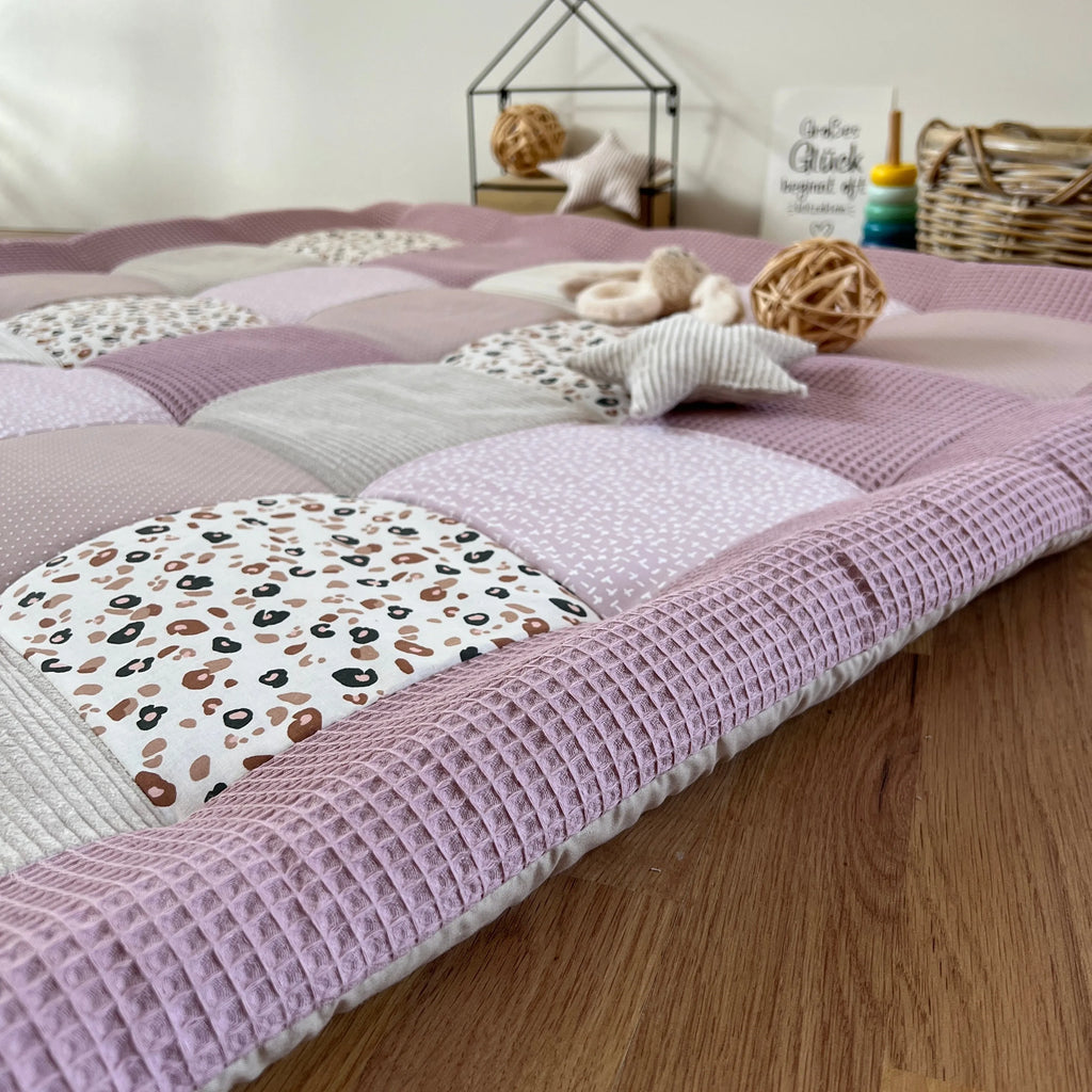 Nähpaket * Krabbeldecke* Patchwork * Leo Rosa Sand-stoffwerk-siegen