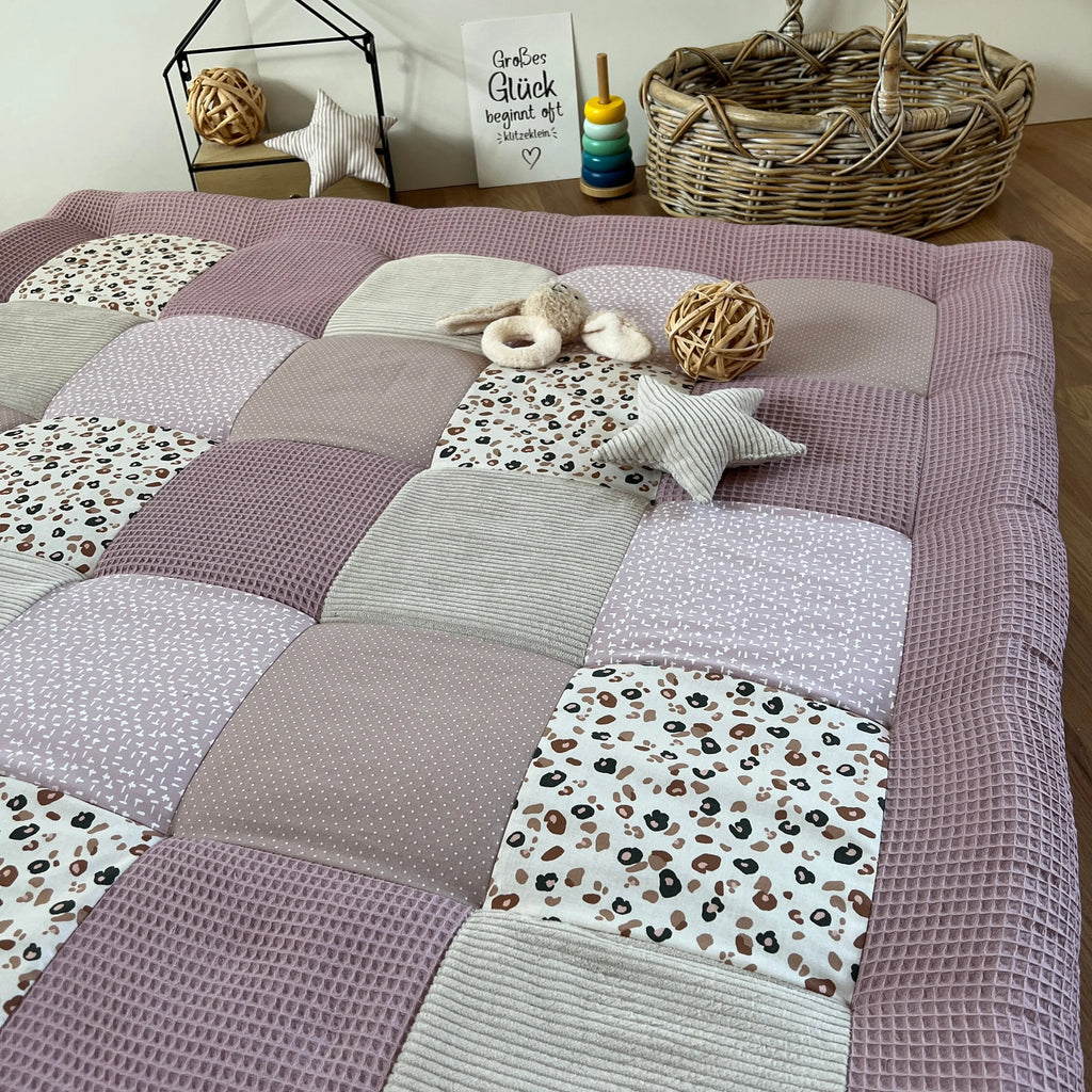 Nähpaket * Krabbeldecke* Patchwork * Leo Rosa Sand-stoffwerk-siegen